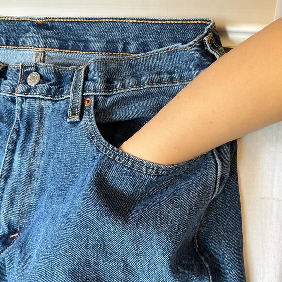 Levi’s Men Jeans 550 Size W36xL30 Blue Straight Leg Mid Rise - Picture 7 of 12